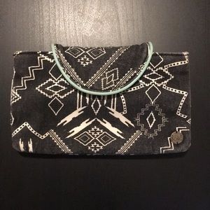 Billabong small clutch